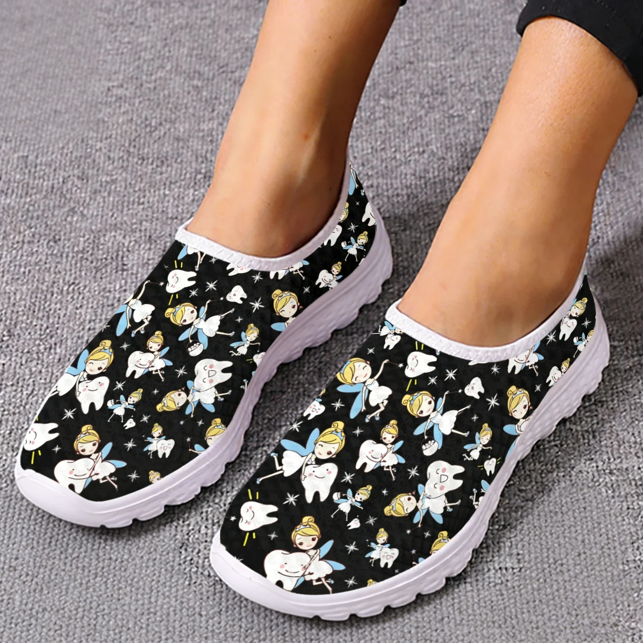 Cute Cartoon Nurse Elf/Teeth M - Men'S Shoes For Tennis ulasan dan harga